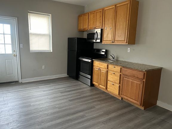 5th image of 7329 W Chester Pike #5