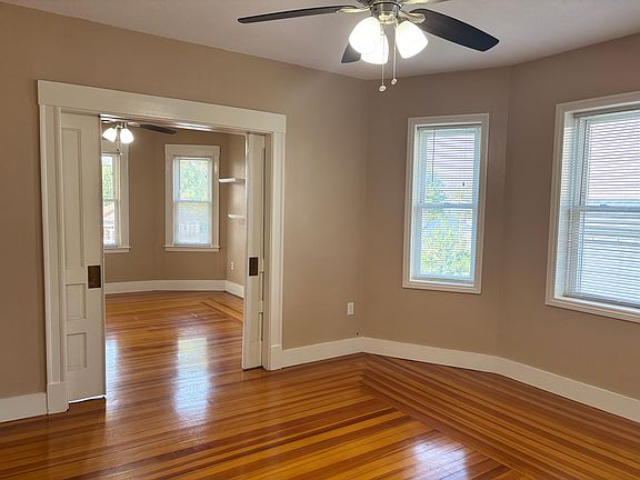 4th image of 41 Bedford St #2