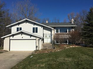2685 Knolls Ln, Brecksville, OH 44141