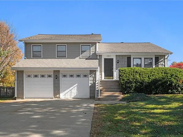 11817 Grant St, Overland Park, KS 66210