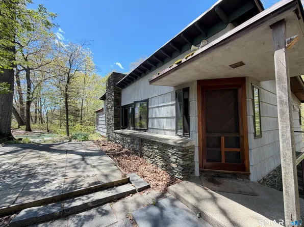 136 Forest Road, Milford, CT 06461
