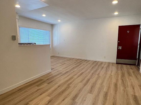 5th image of 1723 S Westgate Ave APT 9