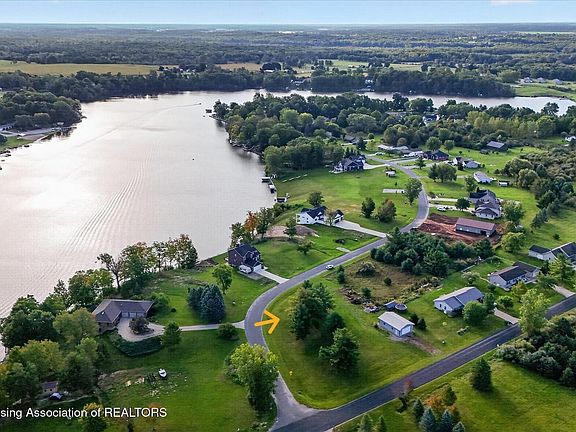 2nd image of 500-2 Lakeside Dr