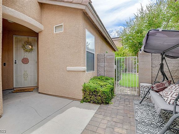 2nd image of 515 Moses Lake Ct