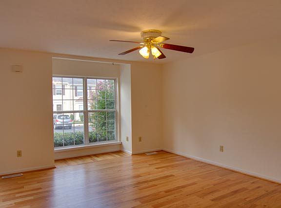 2nd image of 629 Stonewall Dr