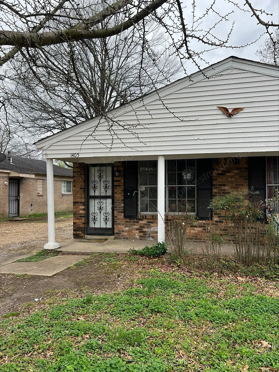 Building Photo - 1405 Wells Station Rd