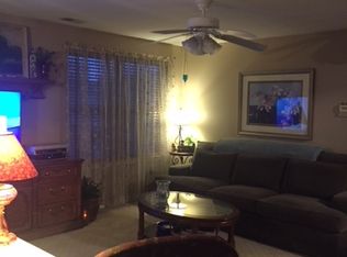 12 Chantilly Ln, Manalapan, NJ 07726