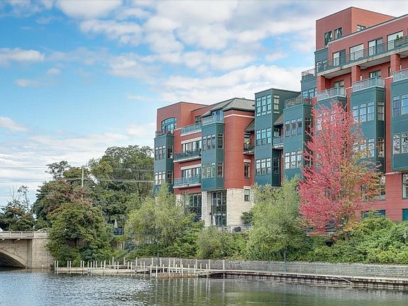 5th image of 141 Rivers Edge Dr Suite 307