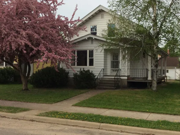 408 10th St S, Virginia, MN 55792