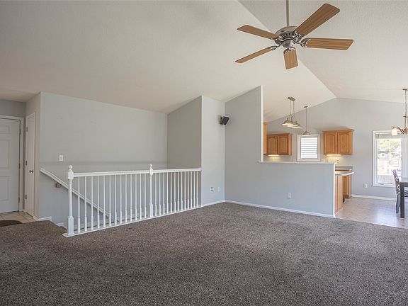 5th image of 5721 SE 30th St