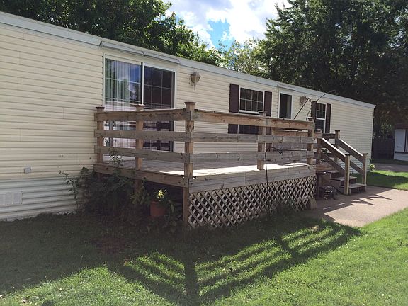 2nd image of 9117 Quemoy St NE
