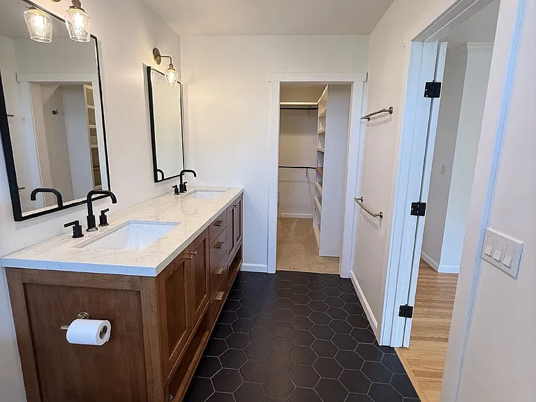 1401 Forest Ave — Photo 25