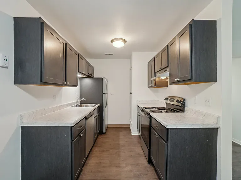 Kimberly Club Apartments — Photo 52