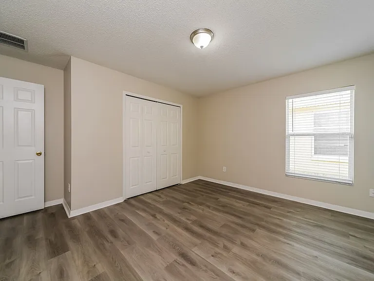 213 Owenshire Cir — Photo 13