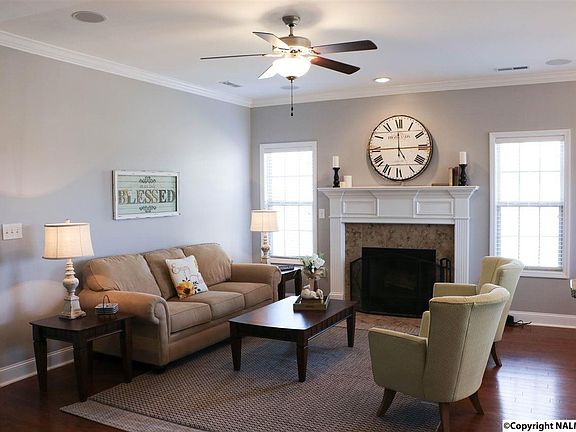 4th image of 121 Brentstone Way