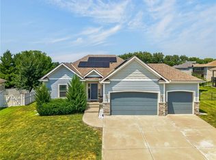 2309 NE Colonnade Ave, Blue Springs, MO 64029