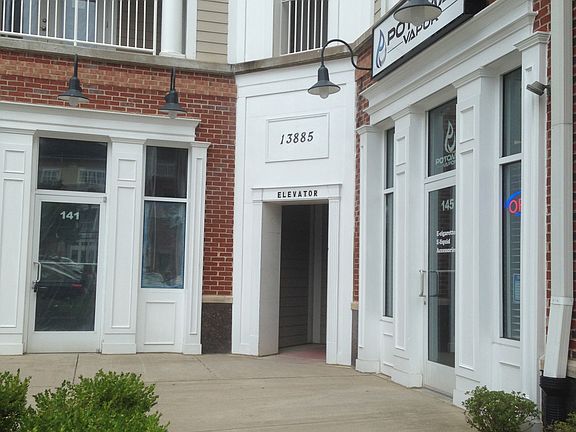 3rd image of 13885 Hedgewood Dr Ste 341