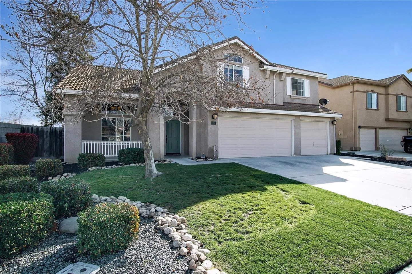 2201 Glenview Dr photo 1