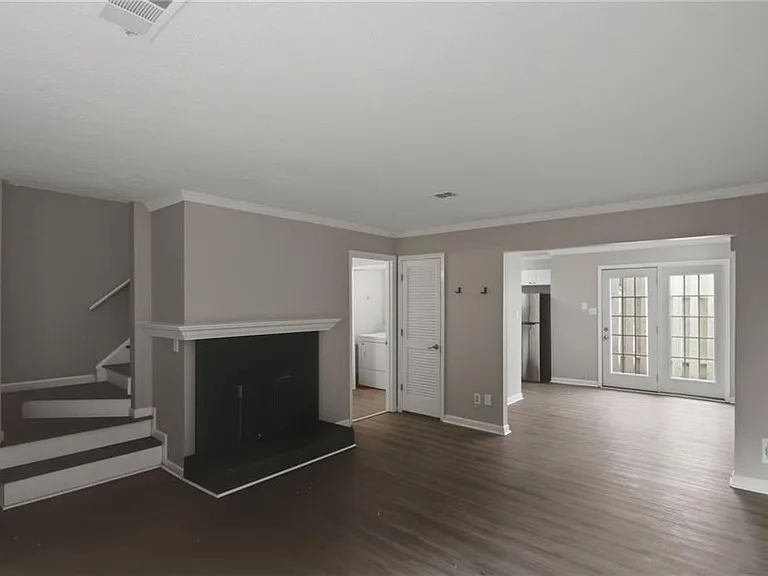 218 Mill Creek Pl — Photo 3