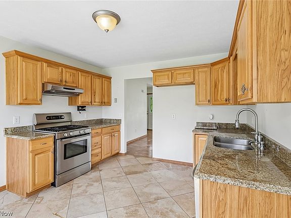 5th image of 7478 Smalley Rd