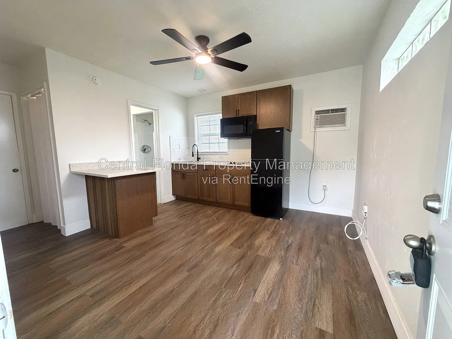 Studio, 1.0 bath, 315 sqft, $1,049 — Photo 3