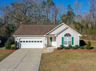 141 Luke Ct, New Bern, NC 28560