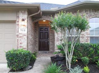 711 Rock Creek Ct, Rosenberg, TX 77469