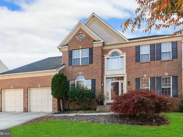 8113 Red Farm Ln, Bowie, MD 20715