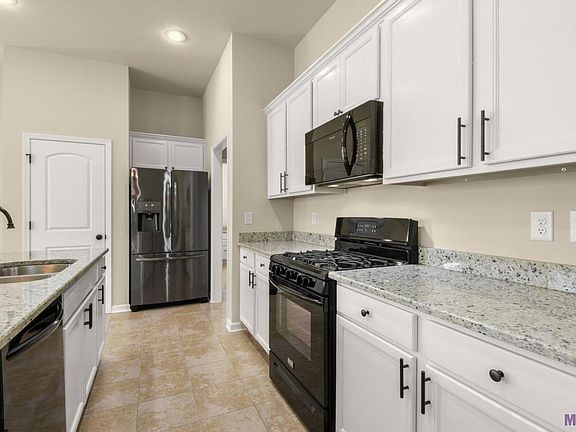5th image of 1872 Meadow Oak Dr