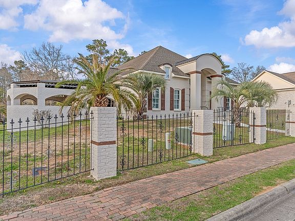 4th image of 207 Royal Orleans Ct