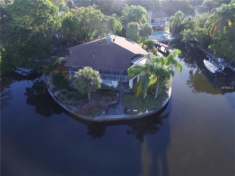 1st image of 237 Pinecrest Dr
