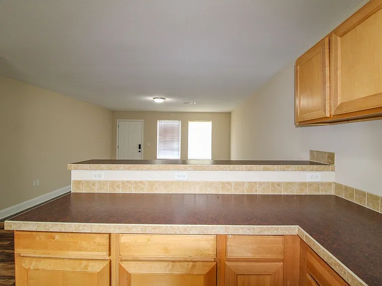 123 Meadows Ln — Photo 9