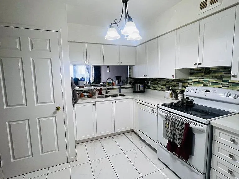 26 Hanover Rd #1507 — Photo 8