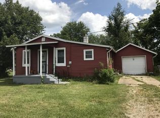 63037 Calvin Center Rd, Cassopolis, MI 49031