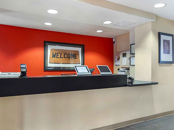 Lobby and Guest Check-in