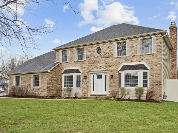 201 N Cambridge Dr, Geneva, IL 60134