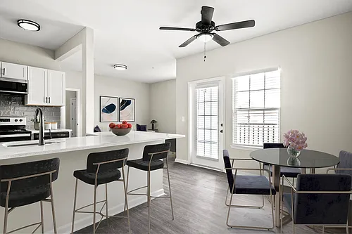 The Dutton Luxury Apartments Photo 1