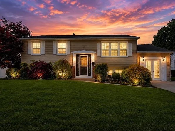 215 Mardale Dr, Somerdale, NJ 08083
