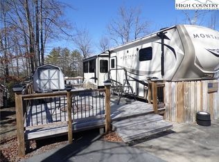 184 Club House Dr, Ennice, NC 28623