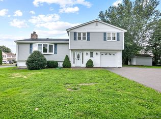 41 Pheasant Dr, Rocky Hill, CT 06067