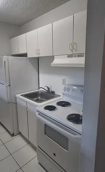 251 NW 177th St #105 — Photo 9