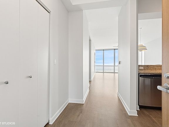 2nd image of 1211 S Prairie Ave APT 2603