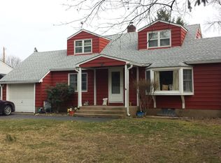 27 Manor Ln N, Yardley, PA 19067