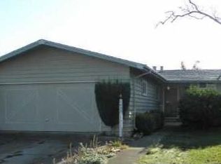 1432 Sierra Dr, Petaluma, CA 94954