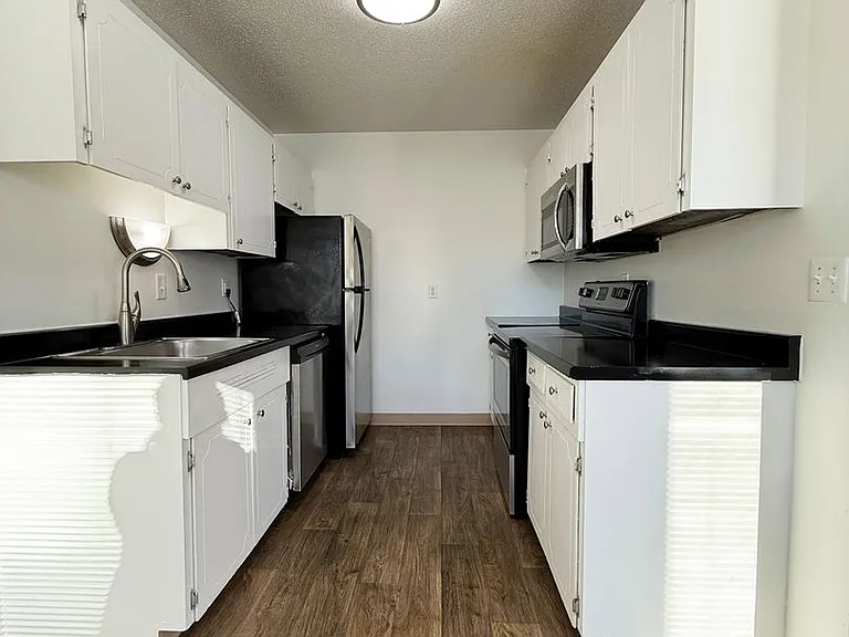 4129 SE Cesar E Chavez Blvd #12 — Photo 10