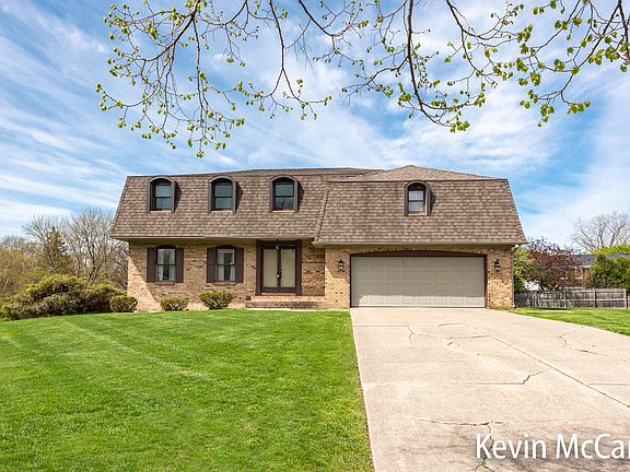 2nd image of 2516 Whipperwill Ct SE