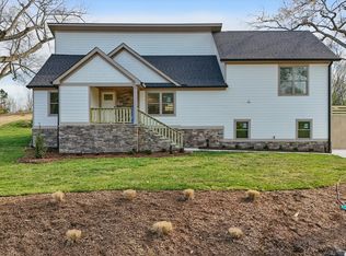 8814 Igou Gap Rd, Chattanooga, TN 37421