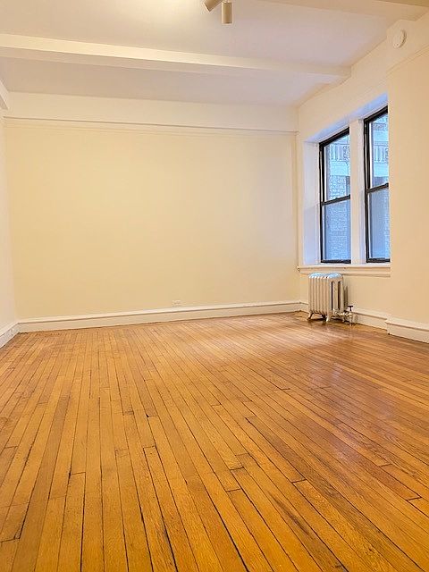 1st image of 105 W 55th St Frnt 1