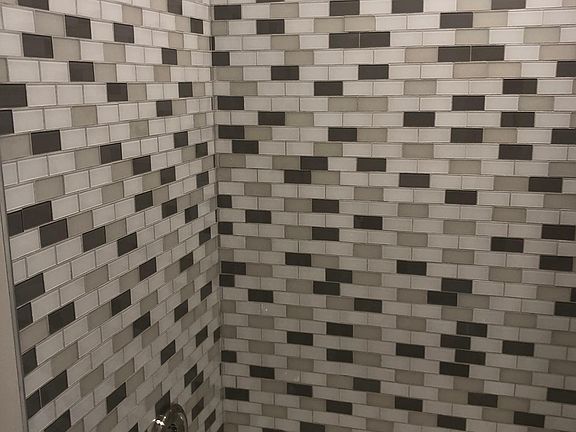 5th image of 2924 Roberts Dr APT 3