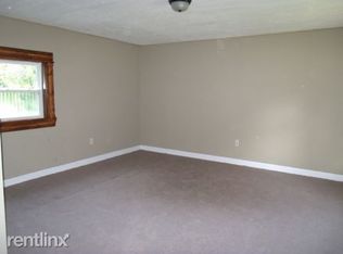 3050 W Pacific St, Springfield, MO 65802